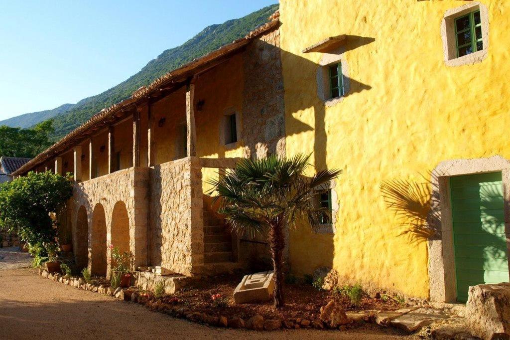 Hotel Village Balatura - Exclusive Veggie Tribalj  Exteriör bild