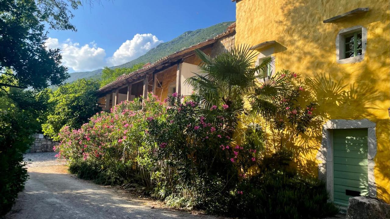 Hotel Village Balatura - Exclusive Veggie Tribalj  Exteriör bild